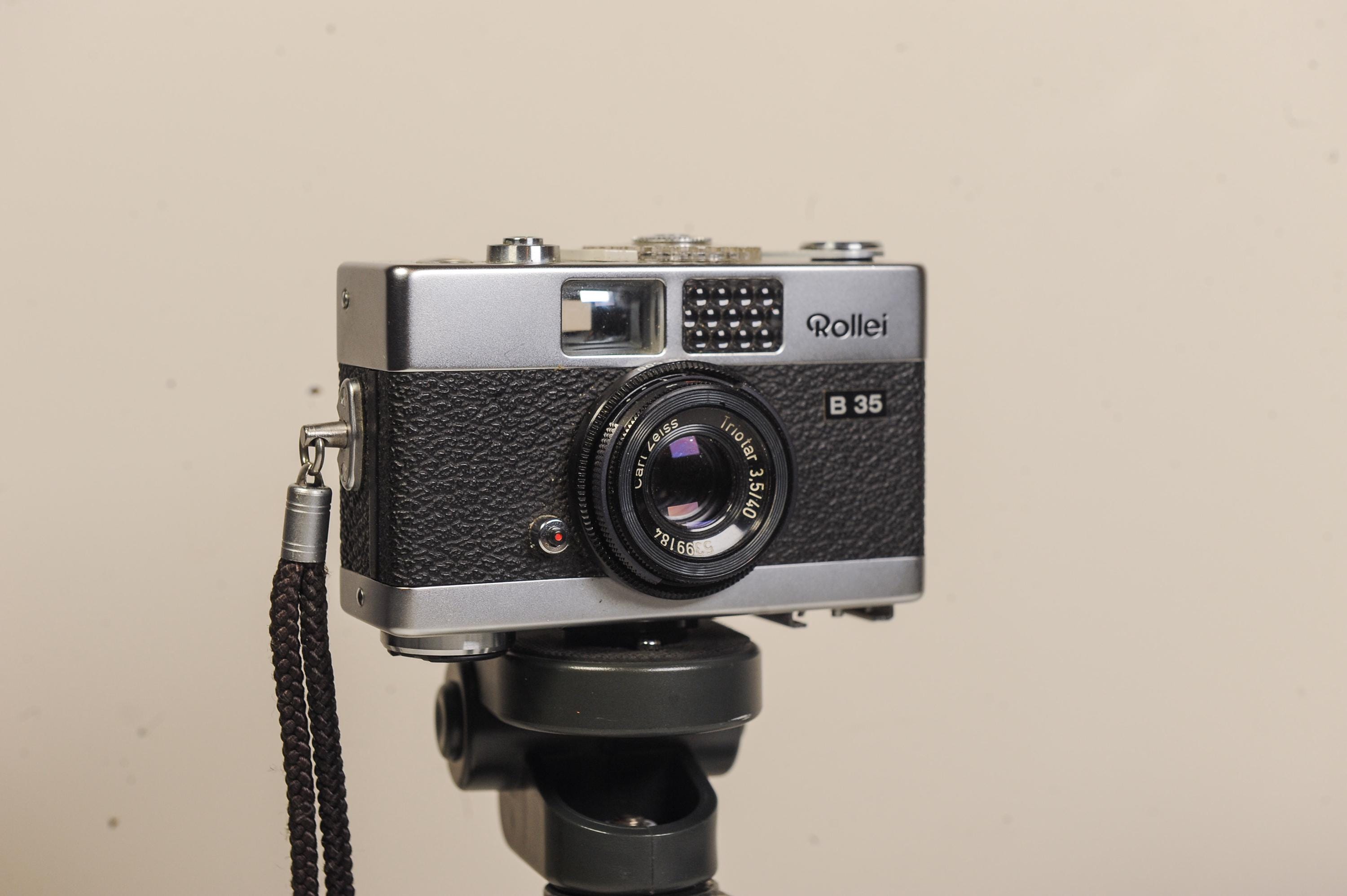 Rollei B35: Miniature 35mm Film Camera - Carl Zeiss Lens & Slip