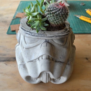 Flower Pot &quot;Trooper&quot;