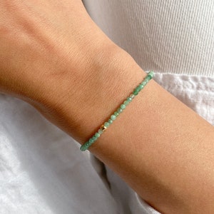 14K solid gold emerald bracelet. Delicate Emerald Bracelet. Anniversary Gift. Gifts for Her.
