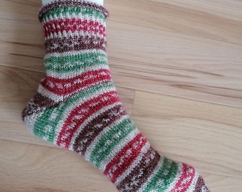 Gr. 40/41 Stricksocken, Sofasocken, Kurzsöckchen, rot/grün/weiß - Glanzwolle,