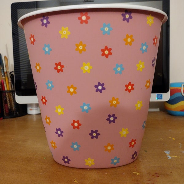 1.5 Gallon Pink Trash Can with Multicolored Flowers for Bedroom, Bathroom, Playroom, Office & Nursery Home Decor