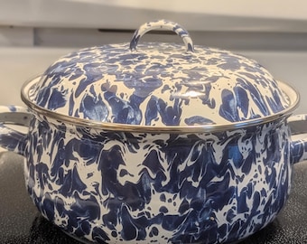 Golden Rabbit Enamel Dutch Oven - Cobalt Blue and White Swirl Enamelware