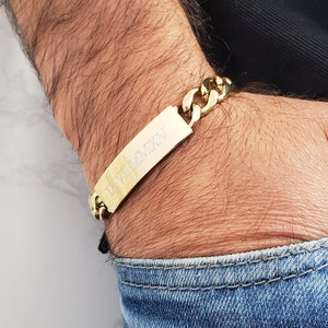 Gold mens hotsell bracelet with name