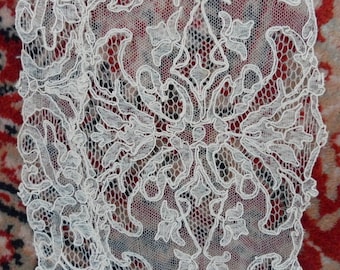 Antique French lace collar