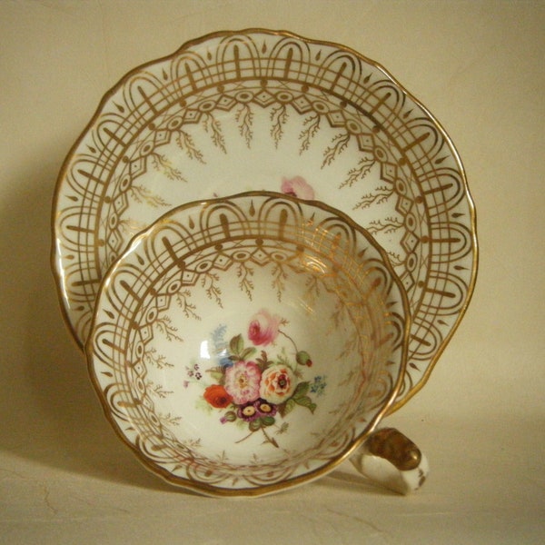 Flower Spray Broken Loop Handle Teacup and Saucer Pattern 450 c.1830-1835 (A)