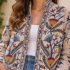 ベージュコットン スザニ 刺繍ジャケット ハンドクラフト 花柄デザイン