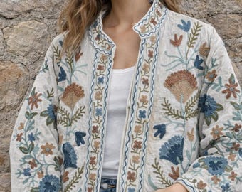 Wit fluweel geborduurd Suzani-jack: handgemaakt bloemdessin