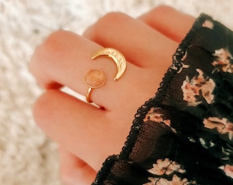 Anillo de luna creciente. Anillo de cuarzo luna creciente. Anillo de Cuarzo Rosa. Chapado en oro de 14 quilates. Bolsa ajustable. anillo AMANDINA