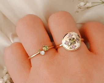 Delicate 18K gold-plated ring set with a green aventurine and small amethysts - Roman inspired - LIVIA ring