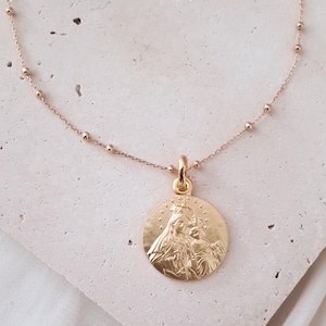 Collier avec pendentif Vierge Notre Dame du Mont Carmel, plaqué or
