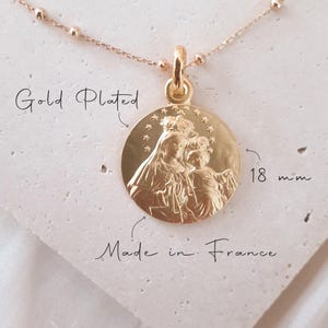 Collier avec pendentif Vierge Notre Dame du Mont Carmel, plaqué or
