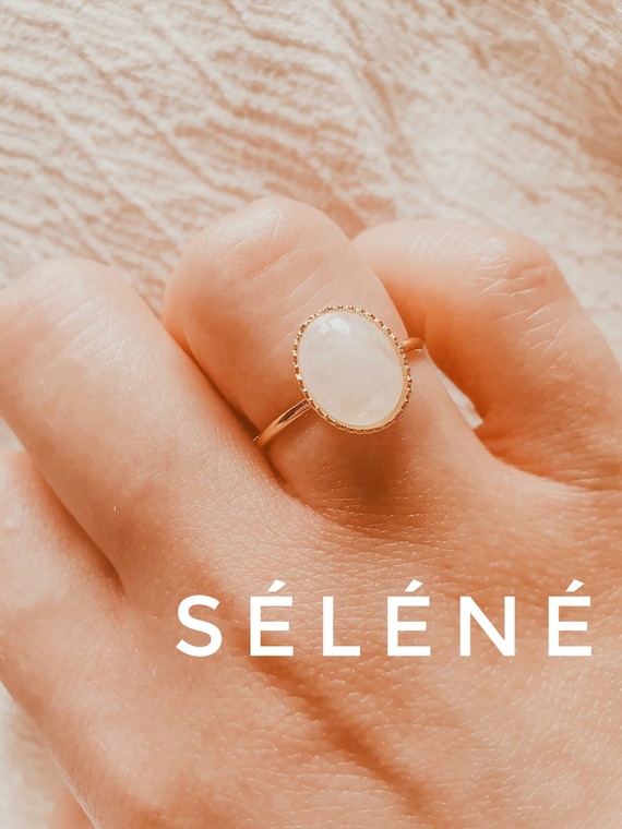 Bague fine pierre de lune hotsell