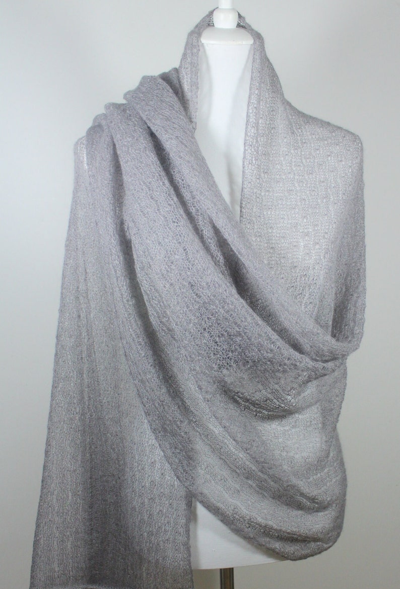 XXL Mohair-Stola silber grau Tuch Schltertuch Braut Hochzeitsstola Geschenke Vermählung Boleros Schals Stola Accessoires Geschenk Bild 2