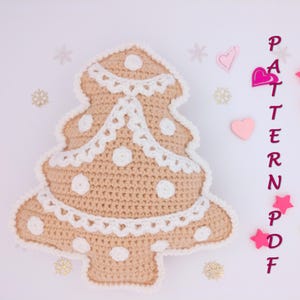 Poupée de chiffon de Noël Amigurumi en forme de sapin en pain d'épice