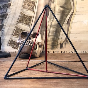 Vintage TRIANGLE BASED PYRAMID Geometric shape geometry model 1950s visual aid