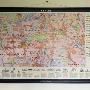 Vintage BERLIJN Kaart oprolbare schoolkaart met linnen rug 2000 DUITSLAND.