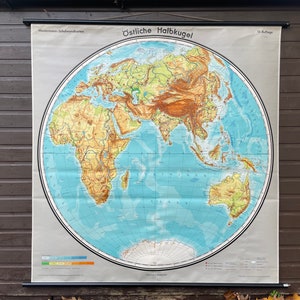 Vintage roll down school mao dell'emisfero orientale - europa, Asia , Australia carta geografica 1967