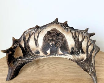 Real Antler Carving shows Bear
