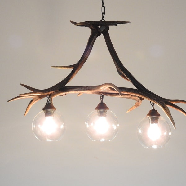 Lustre en bois de cerf pour 3 lumières de style rustique