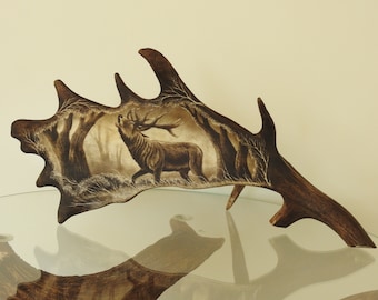 Real Standing Antler Carving shows Deer
