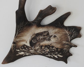 Real Antler Carving shows Bass Fish