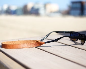 eyewear retainer india