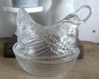 Vintage Clear Glass Hen on Nest Dish, Made in France, Farmhouse Decor