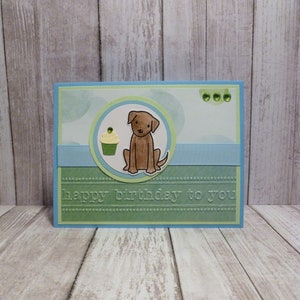 Carte d’anniversaire chien marron à la main, joyeux anniversaire de chien, chien carte de voeux d’anniversaire, carte d’anniversaire pour amateur de chien, chien amant cadeau d’anniversaire