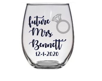 Future Mrs, Stemless Wine glass, Personalized Glass, Future Mrs Gift, Future Mrs Glass, Bride to Be, Engagement Gift, Gifts for Bride
