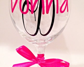 monogrammed wine glass with name,Bridal gift idea, Sorority pledge idea, bachelorette wine glass,wedding party glass, bridal party wine glas