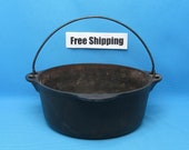 Vintage Griswold Dutch Oven Tite Top Number 8, With Trivet, Free Shipping