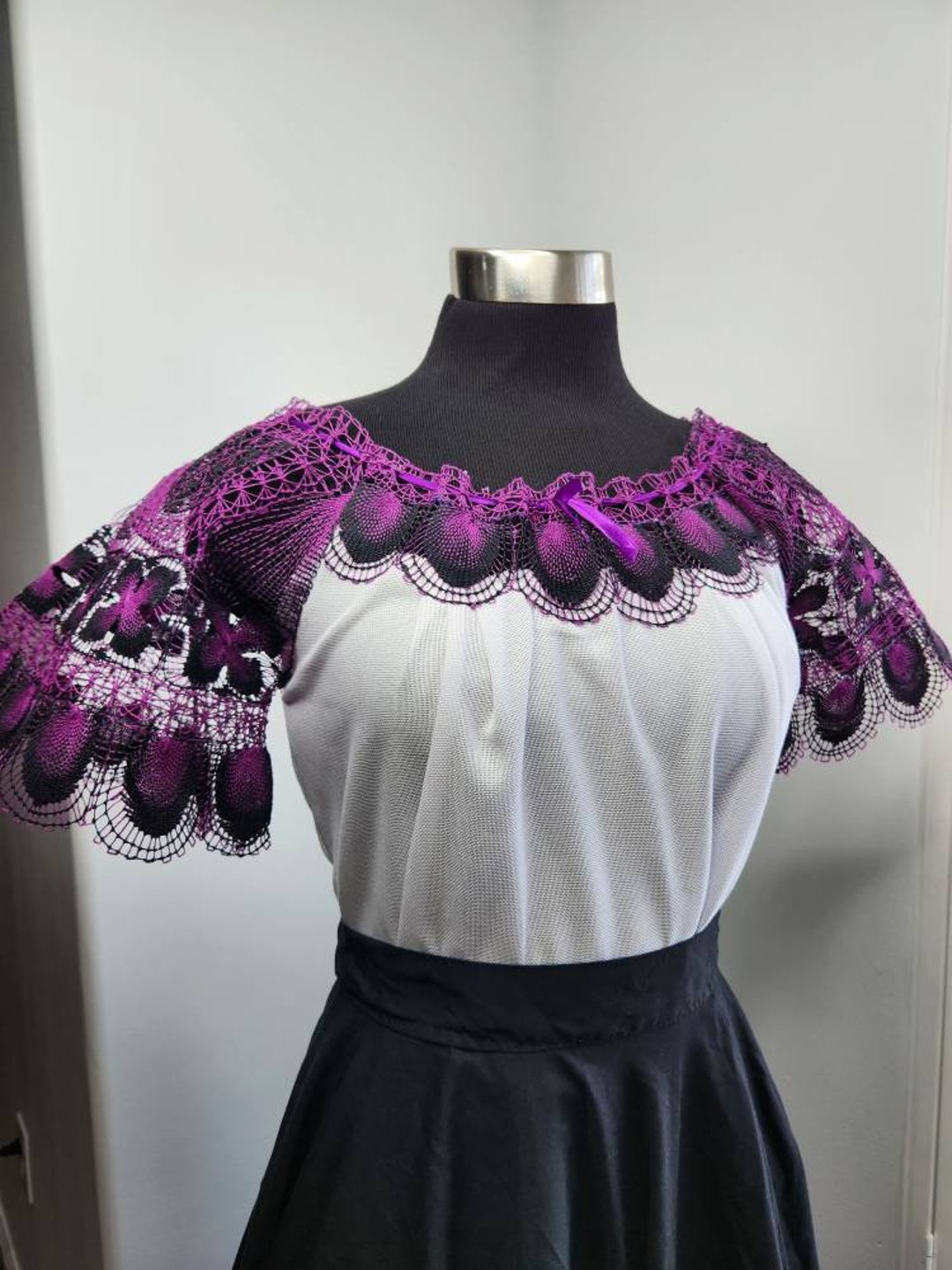 Paraguayan Typoi, Paraguayan Traditional Clothes, Paraguayan Dance