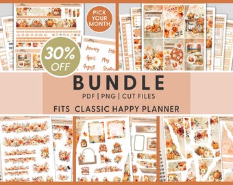 Könnte beinhalten: Ein digitales Planer-Sticker-Paket mit Herbstthema. Die Sticker zeigen verschiedene herbstliche Designs, darunter Kürbisse, Blätter und Blumen. Das Paket enthält Sticker in verschiedenen Größen und Formen sowie eine Kalenderseite mit den Monaten Januar, Februar, April, Mai, August und September. Der Text "PICK YOUR MONTH" befindet sich oben auf der Kalenderseite. Der Text "30% OFF" befindet sich in einem Kreis oben im Bild. Der Text "BUNDLE" befindet sich in großer Schrift unten im Bild. Der Text "PDF | PNG | CUT FILES" befindet sich unter dem Wort "BUNDLE". Der Text "FITS CLASSIC HAPPY PLANNER" befindet sich unten im Bild.