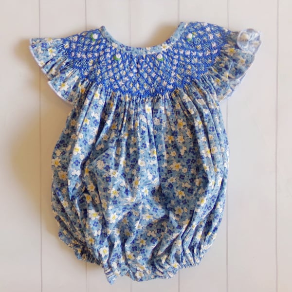 Blue Smocked Summer Bubble Suit. Girls smocked bubble outfit. Spring toddler smocked outfit. Toddler Smocked Blue Flower Romper