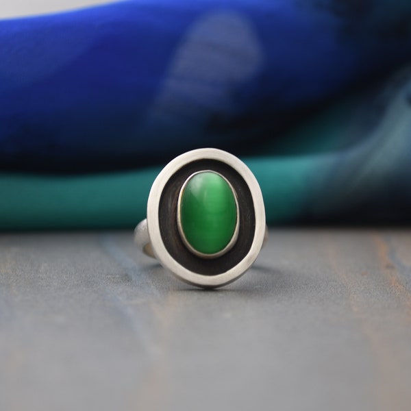 Cats Eye Quartz Ring, Size 7, Electric Green Color, Oval Shape, Sterling Silver, Handmade Ring