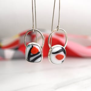 Fused Art Glass Ohrringe: Sterlingsilber, Abstraktes Design
