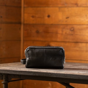 Buffalo Leather Dopp Bag Black