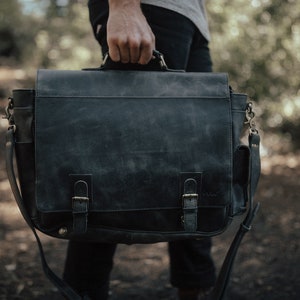 Sitka Leather Messenger Midnight Black