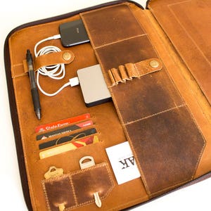 13 Buffalo Leather Laptop / Document Portfolio afbeelding 6