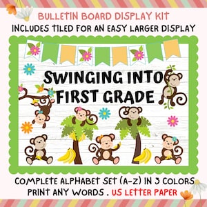 Op de afbeelding: Een bulletin board display kit met een jungle thema. De kit bevat een banner met de tekst "Swinging into First Grade" met apen, palmbomen en bananen. De kit is ontworpen om te worden betegeld voor een gemakkelijke, grotere weergave. De kit bevat een complete alfabetset (A-Z) in 3 kleuren. De kit is ontworpen om te worden afgedrukt op A4-papier.
