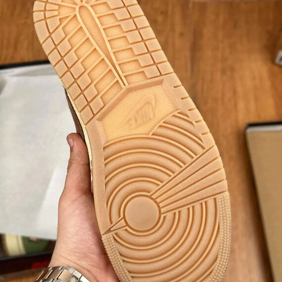 AJ1 Voodoo - image 4