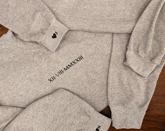 Benutzerdefinierte römische Ziffern Datum Sweatshirt - personalisierte Geburtstag, Jubiläum und Hochzeitsgeschenk