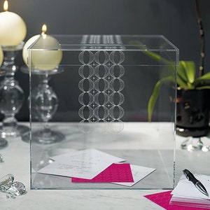 L&#39;urne mariage en plexiglas