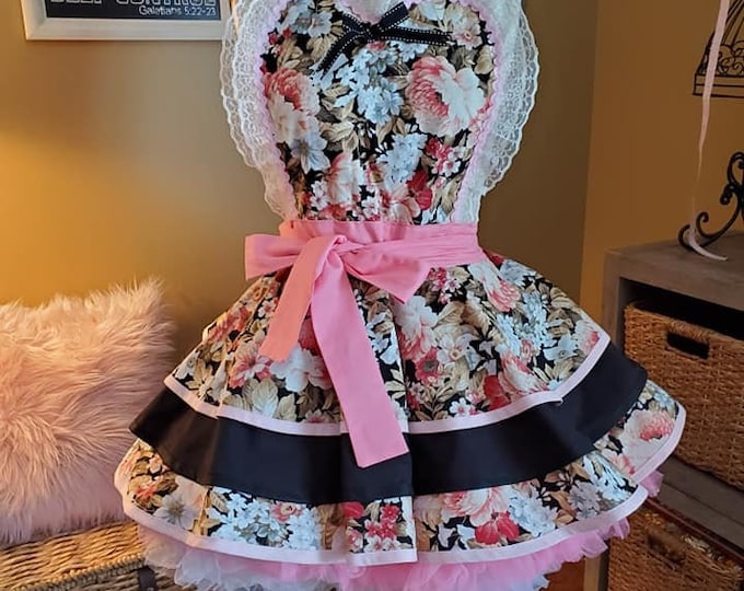 Pink Roses Retro Diner Apron, Handmade, Made In USA, Housewarming, Gift, Kitchen Decor, Baking, Hostess, Chef