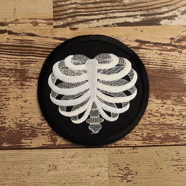 Ribcage, Iron on Patch, Sew On Patch, Embroidery, Patch, Applique, Collectable, Heart, Anatomy, Machine Embroidery, Embroidered Patch, Ribs