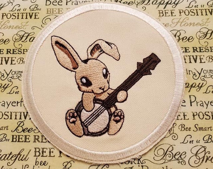 Banjo Bunny Patch: Embroidered Applique, Iron On / Sew On