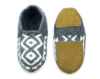 Gray & White Slippers WITH Suede Soles Mens Sizes. Handknit Houseshoes, Ethical gift, Neutral slippers, US Shipping