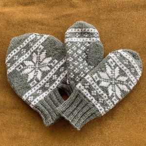 Smittens Nonwool Gray & White, Knit Couple's Mittens Gloves, Unique corny wedding gift. Lover's gloves. US shipping.