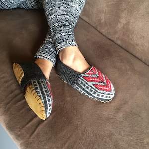 Black, Gray, & Glittery Red, Women&#39;s Slipper Socks WITH Suede Soles. US Shipping