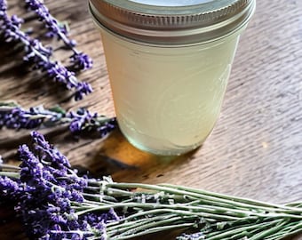 Lavender Soy Wood Wick Candle // Fresh // Natural // Vegan // Jar Candle // Relaxing candle